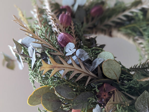 Eucalyptus, Cedar, Nigella Wreath - Small